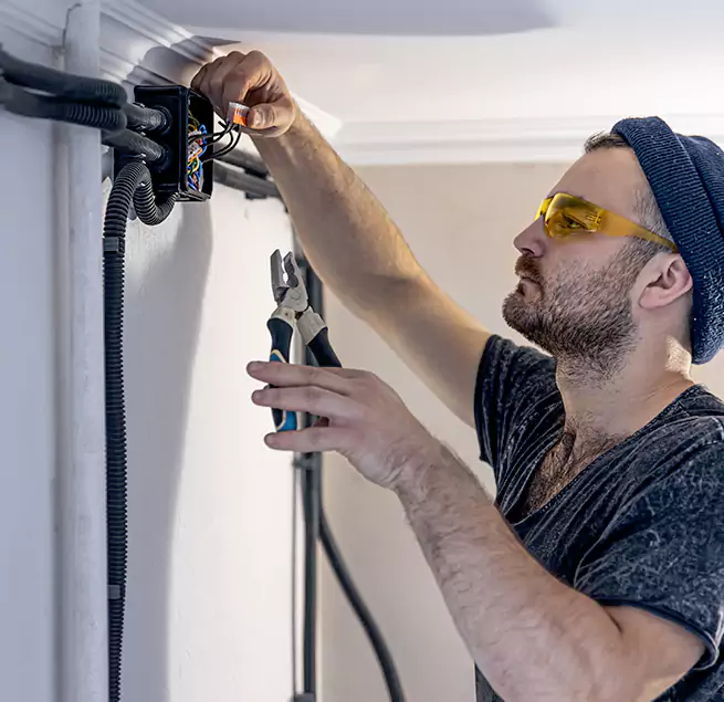 Why Riviera Beach, FL Homeowners Choose Riviera Beach Air Duct Cleaning Pro for HVAC UV Light Installation?